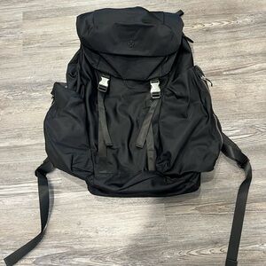 lululemon Urban Nomad 35L Backpack